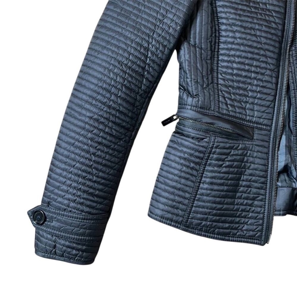 Burberry London Quilted Nylon Puffer Jacket - Picture 4 of 15